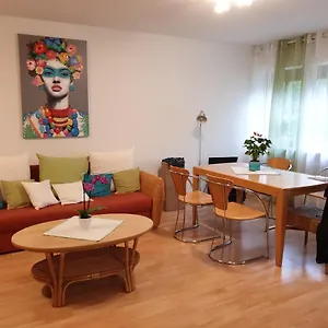 Ruhige Im Zentrum Von Apartment